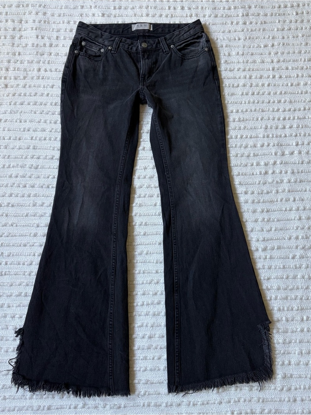 Free People We the Free Low Rise Cotton Black Raw Hem Denim Flare Jeans Size 25